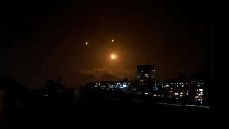 Las alarmas sonaron en todo Israel y se escucharon explosiones en Jerusalén y el valle del río Jordán después de que los israelíes se amontonaran en refugios antiaéreos.

Para más información del tema, visita: https://www.eleconomista.com.mx/internacionales/iran-lanza-misiles-balisticos-israel-20241001-728179.html 

¡Síguenos en nuestras redes sociales para mantenerte informado!

Twitter: https://twitter.com/eleconomista 
Facebook: https://www.facebook.com/ElEconomista.mx
Instagram: https://www.instagram.com/eleconomistamx
LinkedIn: https://www.linkedin.com/company/el-economista/

#ElEconomista #EETV