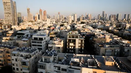 Moody's recortó dos escalones la calificación crediticia del país y advirtió de una caída a 