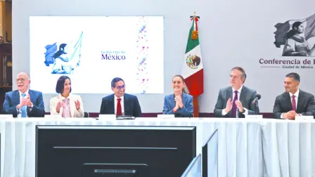 La presidenta de México, Claudia Sheinbaum, firmó este martes con empresarios la renovación del Paquete Contra la Inflación y la Carestía (PACIC), para evitar subir los precios de los productos de la canasta básica y así poder controlar la inflación.