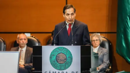 Durante la ceremonia de entrega del Paquete Económico, el secretario de Hacienda, Rogelio Ramírez de la O, destacó que con esta cifra de recaudación, por primera vez en la historia moderna de México los ingresos tributarios alcanzarían un nivel de 14.6% del PIB nacional.