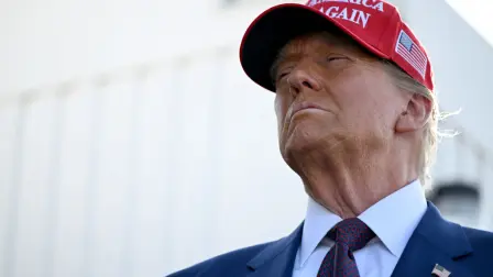 El presidente electo de Estados Unidos, Donald Trump, anunció este miércoles que el fiscal Matthew G. Whitaker, que llegó a encabezar en funciones el Departamento de Justicia durante parte del primer mandato del magnate, será el nuevo embajador en la OTAN, donde la premisa sigue estando clara: "Pondrá Estados Unidos primero".

Para más información del tema, visita: https://www.eleconomista.com.mx/internacionales/trump-elige-exfiscal-general-nuevo-embajador-otan-y-le-pide-poner-eu-primero-20241120-735029.html 

¡Síguenos en nuestras redes sociales para mantenerte informado!

Twitter: https://twitter.com/eleconomista 
Facebook: https://www.facebook.com/ElEconomista.mx
Instagram: https://www.instagram.com/eleconomistamx
LinkedIn: https://www.linkedin.com/company/el-economista/

#ElEconomista #EETV