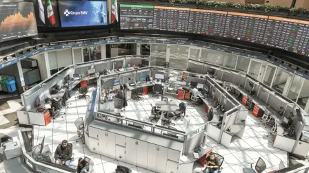 Con un avance marginal, el índice principal de la plaza interrumpió su tendencia bajista. Las acciones de Televisa se ubicaron a la cabeza en las ganancias.

Para más información del tema, visita: https://www.eleconomista.com.mx/mercados/bolsa-mexicana-corta-racha-ocho-caidas-consecutivas-20241121-735254.html 

¡Síguenos en nuestras redes sociales para mantenerte informado!

Twitter: https://twitter.com/eleconomista 
Facebook: https://www.facebook.com/ElEconomista.mx
Instagram: https://www.instagram.com/eleconomistamx
LinkedIn: https://www.linkedin.com/company/el-economista/

#ElEconomista #EETV
