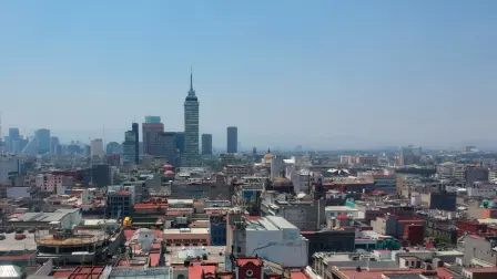 Sedatu busca reducir la brecha habitacional con la construcción de 129,400 unidades en la región

Para más información del tema, visita: https://www.eleconomista.com.mx/econohabitat/valle-mexico-enfrenta-escasez-vivienda-pese-nuevos-proyectos-20241122-735303.html 

¡Síguenos en nuestras redes sociales para mantenerte informado!

Twitter: https://twitter.com/eleconomista 
Facebook: https://www.facebook.com/ElEconomista.mx
Instagram: https://www.instagram.com/eleconomistamx
LinkedIn: https://www.linkedin.com/company/el-economista/

#ElEconomista #EETV