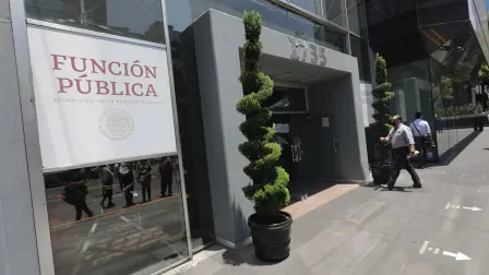 Las denuncias de la Función Pública ante la FGR tienen que ver también con el ejercicio indebido del servicio público.