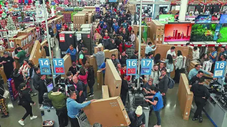 Casi el 60% de los internautas realizaron compras durante el Buen Fin 2024, lo que refleja una fuerte incidencia de compra. REUTERS/Henry Romero