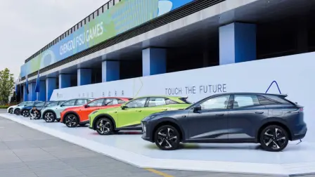 BAIC, JMC, Changan, BYD: el auge de los autos chinos en México ha alcanzado el segmento de lujo, cuyas marcas tradicionales europeas acumulan importantes caídas de ventas frente a los competidores asiáticos, cada vez más atractivos.

Para más información del tema, visita: https://www.eleconomista.com.mx/empresas/oleada-autos-chinos-sacude-mercado-lujo-mexico-debe-20241227-739829.html

¡Síguenos en nuestras redes sociales para mantenerte informado!

Twitter: https://twitter.com/eleconomista 
Facebook: https://www.facebook.com/ElEconomista.mx
Instagram: https://www.instagram.com/eleconomistamx
LinkedIn: https://www.linkedin.com/company/el-economista/

#ElEconomista #EETV