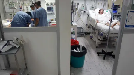 La Secretaría de Salud (SSa) mantiene una vigilancia epidemiológica sobre el metapneumovirus (HMPV), un virus que causa infecciones respiratorias en humanos y que actualmente afecta a China. Hasta el momento no representa una amenaza para México.

Para más información del tema, visita: https://www.eleconomista.com.mx/politica/ssa-mantiene-vigilancia-sobre-metapneumovirus-descarta-riesgo-mexico-20250107-740896.html

¡Síguenos en nuestras redes sociales para mantenerte informado!

Twitter: https://twitter.com/eleconomista 
Facebook: https://www.facebook.com/ElEconomista.mx
Instagram: https://www.instagram.com/eleconomistamx
LinkedIn: https://www.linkedin.com/company/el-economista/

#ElEconomista #EETV