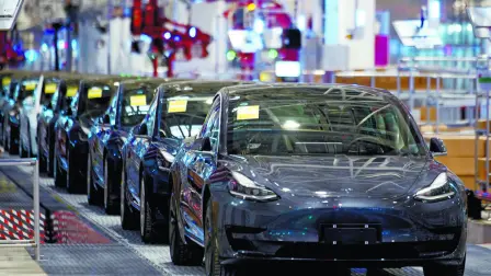 Tesla no ha informado si este fallo también ocurre en sus modelos de Europa, ya que solo ha confirmado este error en sus modelos de Estados Unidos.

Para más información del tema, visita: https://www.eleconomista.com.mx/empresas/tesla-retira-200-000-vehiculos-eu-mal-funcionamiento-camaras-20250110-741478.html 

¡Síguenos en nuestras redes sociales para mantenerte informado!

Twitter: https://twitter.com/eleconomista 
Facebook: https://www.facebook.com/ElEconomista.mx
Instagram: https://www.instagram.com/eleconomistamx
LinkedIn: https://www.linkedin.com/company/el-economista/

#ElEconomista #EETV