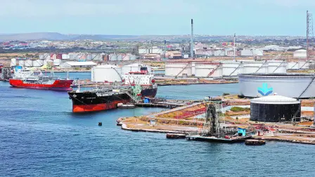 FILE PHOTO: Crude oil tankers are docked at Isla Oil Refinery PDVSA terminal in Willemstad on the island of Curacao, February 22, 2019. REUTERS/Henry Romero/File Photo