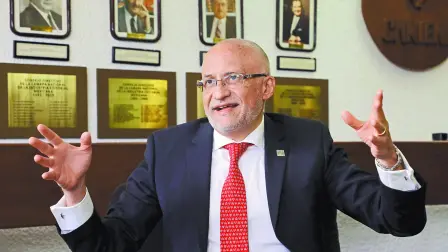 La cámara de la industria editorial, presidida por Hugo Setzer Letsche, hizo un llamado “a la unidad y al diálogo”.