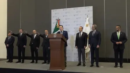 Mauricio Kuri González tomó protesta a nuevos funcionarios del gobierno de Querétaro.