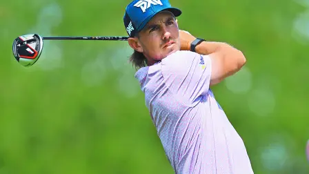 Postura. Jake Knapp, campeón defensor del torneo, aprovecha su tiempo en México para transmitir sus conocimientos a nuevas generaciones.