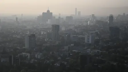 La Comisión Ambiental de la Megalópolis seguirá atenta a la calidad del aire y a la evolución de las condiciones meteorológicas.

Para más información del tema, visita: https://www.eleconomista.com.mx/politica/mantiene-fase-1-contingencia-ambiental-atmosferica-ozono-cdmx-zmvm-20250227-748271.html

¡Síguenos en nuestras redes sociales para mantenerte informado!

Twitter: https://twitter.com/eleconomista 
Facebook: https://www.facebook.com/ElEconomista.mx
Instagram: https://www.instagram.com/eleconomistamx
LinkedIn: https://www.linkedin.com/company/el-economista/

#ElEconomista #EETV