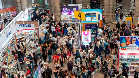 Feria Internacional del Libro del Palacio de Minería 2025.