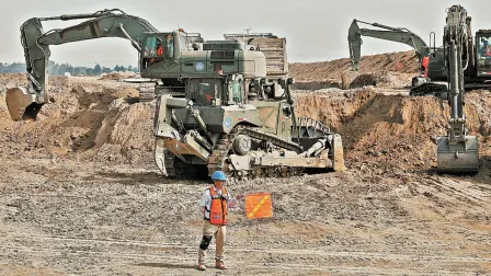 En diciembre cayó 2.6% mensual y a tasa interanual cayó 4.1%, con lo que hiló cuatro meses de descensos.

Para más información del tema, visita: https://www.eleconomista.com.mx/empresas/inversion-fija-tuvo-2024-cierre-ano-debil-covid-20250305-749151.html

¡Síguenos en nuestras redes sociales para mantenerte informado!

Twitter: https://twitter.com/eleconomista 
Facebook: https://www.facebook.com/ElEconomista.mx
Instagram: https://www.instagram.com/eleconomistamx
LinkedIn: https://www.linkedin.com/company/el-economista/

#ElEconomista #EETV