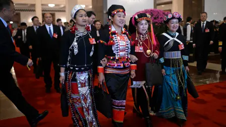 Las mujeres chinas también tienen el mismo derecho a elegir y ser elegidas para cargos públicos