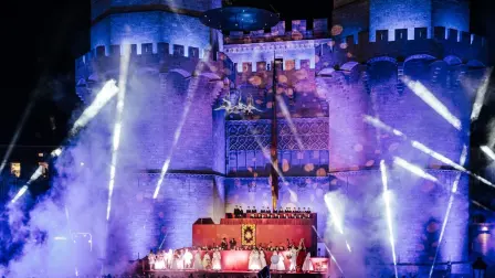 La Crida de las Fallas es el acto que da inicio a las fiestas falleras de Valencia, se realiza en las Torres de Serranos.