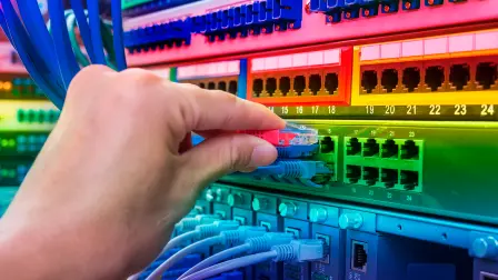 Cable de banda ancha para internet.