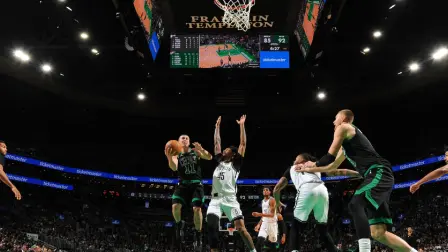 La venta de los Celtics requiere de la aprobación de la Junta de Gobernadores de la NBA. Chisholm es un fanático reconocido del equipo, según el Globe. 

Para más información del tema, visita: https://www.eleconomista.com.mx/deportes/venderan-boston-celtics-6-100-millones-dolares-record-deporte-estados-unidos-20250320-751314.html 

¡Síguenos en nuestras redes sociales para mantenerte informado! 

Twitter: https://twitter.com/eleconomista 
Facebook: https://www.facebook.com/ElEconomista.mx 
Instagram: https://www.instagram.com/eleconomistamx 
LinkedIn: https://www.linkedin.com/company/el-economista/ 

#ElEconomista #EETV