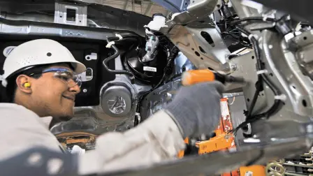 México registró un superávit en su comercio automotriz con Estados Unidos de 137,813 millones de dólares en 2024.

Para más información del tema, visita: https://www.eleconomista.com.mx/empresas/exportaciones-autos-canada-mexico-estados-unidos-pagaran-menor-arancel-20250326-752199.html

¡Síguenos en nuestras redes sociales para mantenerte informado!

Twitter: https://twitter.com/eleconomista 
Facebook: https://www.facebook.com/ElEconomista.mx
Instagram: https://www.instagram.com/eleconomistamx
LinkedIn: https://www.linkedin.com/company/el-economista/

#ElEconomista #EETV