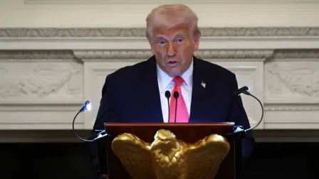 Desde que regresó a la Casa Blanca en enero, el presidente lanzó una ofensiva contra las políticas denominadas DEI (diversidad, equidad e inclusión) que sacude tanto al aparato público como al sector privado.

Para más información del tema, visita:https://www.eleconomista.com.mx/internacionales/gobierno-trump-investigara-universidades-california-politicas-diversidad-20250327-752367.html

¡Síguenos en nuestras redes sociales para mantenerte informado!

Twitter: https://twitter.com/eleconomista 
Facebook: https://www.facebook.com/ElEconomista.mx
Instagram: https://www.instagram.com/eleconomistamx
LinkedIn: https://www.linkedin.com/company/el-economista/

#ElEconomista #EETV