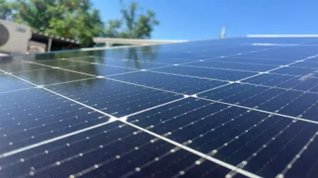 Electrificación de viviendas vulnerables mediante paneles fotovoltaicos.