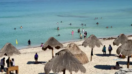 Cancún, Riviera Maya, Puerto Vallarta, Riviera Nayarit, Huatulco son los destinos de playa más vendidos para esta temporada

Para más información del tema, visita: https://www.eleconomista.com.mx/los-especiales/turismo/conoce-seran-destinos-favoritos-vacaciones-semana-santa-20250404-753477.html 

¡Síguenos en nuestras redes sociales para mantenerte informado!

Twitter: https://twitter.com/eleconomista 
Facebook: https://www.facebook.com/ElEconomista.mx
Instagram: https://www.instagram.com/eleconomistamx
LinkedIn: https://www.linkedin.com/company/el-economista/

#ElEconomista #EETV