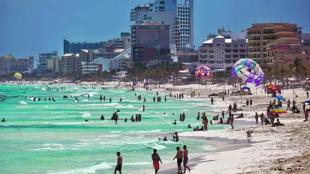 La Comisión Federal para la Protección contra Riesgos Sanitarios reportó que el 98% de las playas mexicanas cumplen con los estándares para su uso recreativo durante la próxima temporada vacacional.

Para más información del tema, visita: https://www.eleconomista.com.mx/politica/vacaciones-semana-santa-cofepris-alerta-sobre-seis-playas-altos-niveles-bacterias-fecales-20250407-753883.html
Twitter: https://twitter.com/eleconomista 
Sitio web: https://www.eleconomista.com.mx/ 
Facebook: https://www.facebook.com/ElEconomista.mx 

#ElEconomista #CapitalHumano #EETV