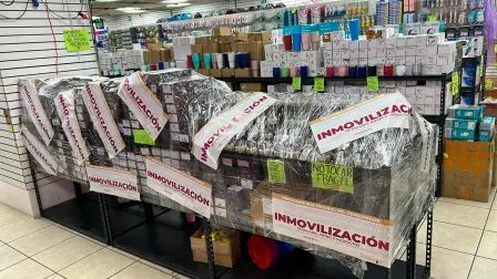 Profeco suspendió la actividades de un local ubicado en Plaza Izazaga 89.