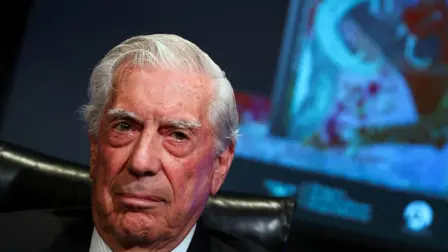 Álvaro Vargas Llosa, hijo del ganador del premio Nobel de literatura de 2010, así lo confirmó en sus redes sociales.

Para más información del tema, visita: https://www.eleconomista.com.mx/arteseideas/mario-vargas-llosa-fallece-89-anos-20250413-754796.html 

¡Síguenos en nuestras redes sociales para mantenerte informado!

Twitter: https://twitter.com/eleconomista 
Facebook: https://www.facebook.com/ElEconomista.mx
Instagram: https://www.instagram.com/eleconomistamx
LinkedIn: https://www.linkedin.com/company/el-economista/

#ElEconomista #EETV