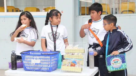 Venta de comida sana en las escuelas de México.