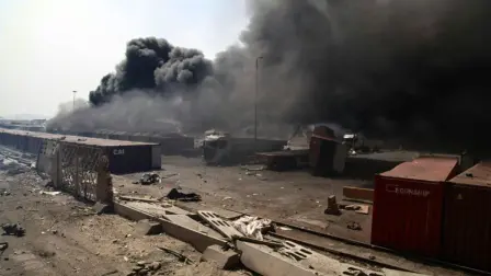 Se escuchó a decenas de kilómetros a la redonda, se produjo poco después del mediodía, hora de Teherán.

Para más información del tema, visita: https://www.eleconomista.com.mx/internacionales/ocho-muertos-750-heridos-enorme-explosion-puerto-clave-iran-20250426-756535.html 

¡Síguenos en nuestras redes sociales para mantenerte informado!

Twitter: https://twitter.com/eleconomista 
Facebook: https://www.facebook.com/ElEconomista.mx
Instagram: https://www.instagram.com/eleconomistamx
LinkedIn: https://www.linkedin.com/company/el-economista/

#ElEconomista #EETV