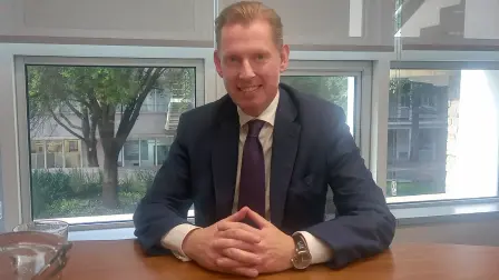 Embajador de Suecia en México, Gunnar Aldén, en oficinas de Rectoría del Tec de Monterrey, tras charla con alumnos.