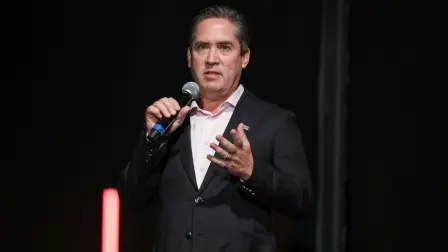 CARLOS RAMIREZ CAPO PRESIDENTE NACIONAL DE CANADEVI DURANTE EL EVENTO LIGA INMOBILIARIA.