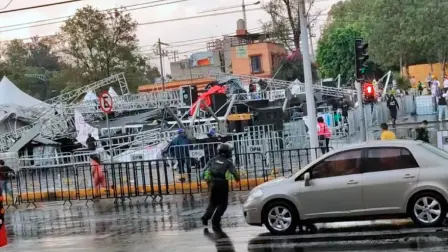 La Secretaría de Gestión Integral de Riesgos y Protección Civil detalló que la estructura estaba destinada a un concierto que se realizaría con motivo del Día de las Madres y que colapsó a raíz de los fuertes vientos registrados.

Para más información del tema, visita: https://www.eleconomista.com.mx/estados/colapsa-estructura-escenario-concierto-alcaldia-gustavo-madero-deja-siete-heridos-20250508-758298.html

¡Síguenos en nuestras redes sociales para mantenerte informado!

Twitter: https://twitter.com/eleconomista 
Facebook: https://www.facebook.com/ElEconomista.mx
Instagram: https://www.instagram.com/eleconomistamx
LinkedIn: https://www.linkedin.com/company/el-economista/

#ElEconomista #EETV