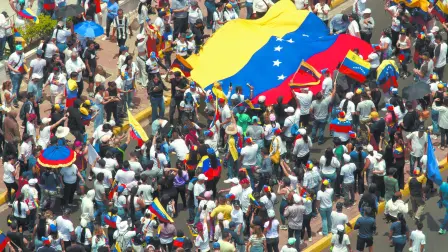 Descripción automática