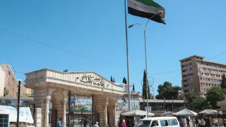 Marco Rubio, advirtió que Siria podría estar a semanas de una guerra civil de "proporciones épicas" y pidió apoyo a las nuevas autoridades.

Para más información del tema, visita: https://www.eleconomista.com.mx/internacionales/onu-ve-senales-posible-reactivacion-conflicto-siria-20250521-760120.html

¡Síguenos en nuestras redes sociales para mantenerte informado!

Twitter: https://twitter.com/eleconomista 
Facebook: https://www.facebook.com/ElEconomista.mx
Instagram: https://www.instagram.com/eleconomistamx
LinkedIn: https://www.linkedin.com/company/el-economista/

#ElEconomista #EETV