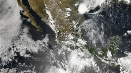 Formación del ciclón tropical “Cuatro-E” en el Pacífico y frente a costas mexicanas.