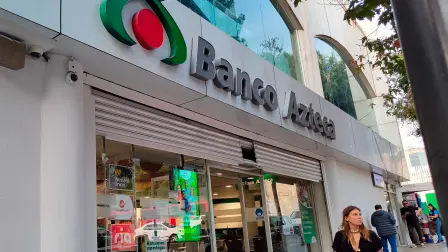 Banco Azteca.