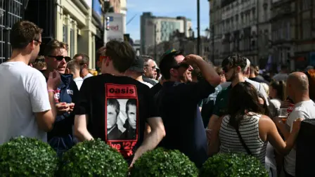 La banda originaria de Manchester, Inglaterra, realizará 41 conciertos por cuatro continentes con paradas por Argentina, Brasil, Chile y México.

Para más información del tema, visita: https://www.eleconomista.com.mx/arteseideas/oasis-arranca-gira-regreso-cardiff-20250704-766721.html 

¡Síguenos en nuestras redes sociales para mantenerte informado!

Twitter: https://twitter.com/eleconomista 
Facebook: https://www.facebook.com/ElEconomista.mx
Instagram: https://www.instagram.com/eleconomistamx
LinkedIn: https://www.linkedin.com/company/el-economista/

#ElEconomista #EETV #Oasis