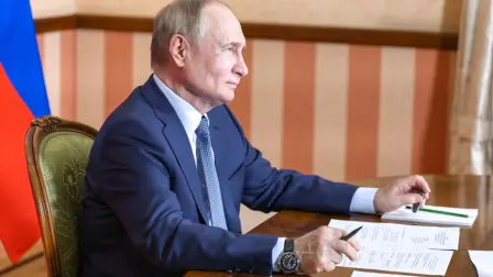 Ambos líderes han hablado también sobre la importancia de celebrar una tercera ronda de negociaciones con Ucrania.

Para más información del tema, visita: https://www.eleconomista.com.mx/internacionales/putin-expresa-profunda-preocupacion-escalada-violencia-siria-e-insta-dialogo-20250718-768825.html

¡Síguenos en nuestras redes sociales para mantenerte informado!

Twitter: https://twitter.com/eleconomista 
Facebook: https://www.facebook.com/ElEconomista.mx
Instagram: https://www.instagram.com/eleconomistamx
LinkedIn: https://www.linkedin.com/company/el-economista/

#ElEconomista #EETV