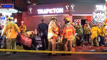 El Departamento de Policía de Los Ángeles dijo en X que aún estaba investigando por qué el conductor embistió a la multitud. 

Para más información del tema, visita: https://www.eleconomista.com.mx/internacionales/30-heridos-luego-vehiculo-embiste-multitud-fuera-club-angeles-eu-20250719-768897.html 

¡Síguenos en nuestras redes sociales para mantenerte informado! 

Twitter: https://twitter.com/eleconomista 
Facebook: https://www.facebook.com/ElEconomista.mx 
Instagram: https://www.instagram.com/eleconomistamx 
LinkedIn: https://www.linkedin.com/company/el-economista/ 

#ElEconomista #EETV #LosÁngeles