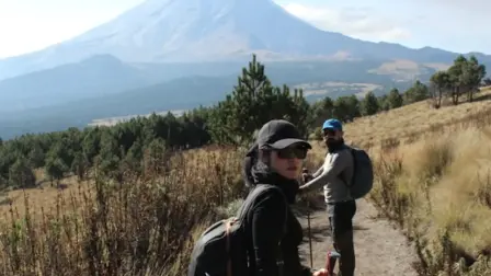 Paso de Cortés con Wine for Hiking