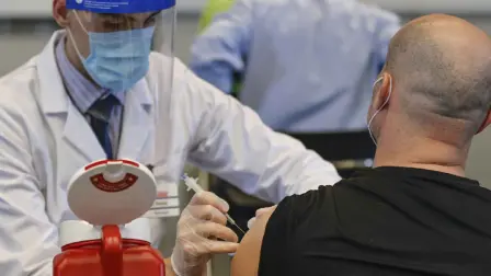 Vinay Prasad abandonó la agencia tras sólo tres meses como director del Centro de Evaluación e Investigación Biológica.

Para más información del tema, visita: https://www.eleconomista.com.mx/internacionales/vinay-prasad-maximo-jefe-vacunas-fda-deja-agencia-90-dias-mando-20250730-770513.html

¡Síguenos en nuestras redes sociales para mantenerte informado!

Twitter: https://twitter.com/eleconomista 
Facebook: https://www.facebook.com/ElEconomista.mx
Instagram: https://www.instagram.com/eleconomistamx
LinkedIn: https://www.linkedin.com/company/el-economista/

#ElEconomista #EETV  #FDA