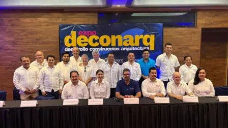 Firma del convenio que crea el Consejo Estatal Ciudadano de Infraestructura de Quintana Roo (CECIQ).