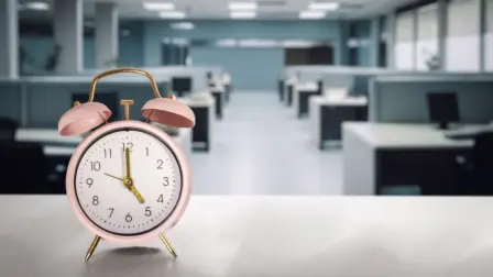 La reducción de la jornada laboral en México a 40 horas plantea un gran desafío para las empresas: medir la productividad y las horas efectivamente trabajadas; según expertos, las organizaciones aún no están preparadas para el cambio.

Para más información del tema, visita: https://www.eleconomista.com.mx/capital-humano/medir-productividad-principal-obstaculo-jornada-laboral-40-horas-20250818-772897.html

¡Síguenos en nuestras redes sociales para mantenerte informado!

Twitter: https://twitter.com/eleconomista 
Facebook: https://www.facebook.com/ElEconomista.mx
Instagram: https://www.instagram.com/eleconomistamx
LinkedIn: https://www.linkedin.com/company/el-economista/

#ElEconomista #EETV