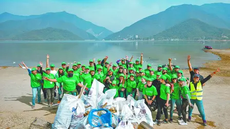 Descripción automática