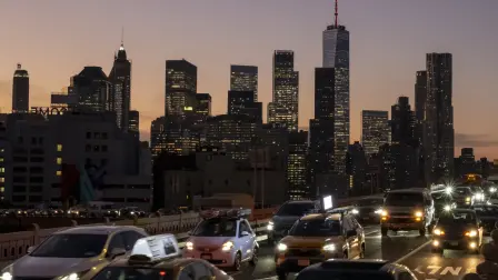 Tráfico durante la hora punta del 12 de noviembre de 2024 en Nueva York.