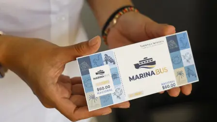 Boleto del Marinabús en la ruta Zócalo-Puerto Marqués.