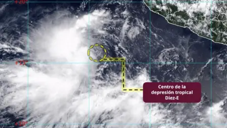 Jalisco y Baja California Sur deben extremar precauciones por lluvias, viento y oleaje fuerte en sus costas.

Para más información del tema, visita: https://www.eleconomista.com.mx/politica/forma-depresion-tropical-frente-costas-mexicanas-pacifico-20250824-774053.html

¡Síguenos en nuestras redes sociales para mantenerte informado!

Twitter: https://twitter.com/eleconomista 
Facebook: https://www.facebook.com/ElEconomista.mx
Instagram: https://www.instagram.com/eleconomistamx
LinkedIn: https://www.linkedin.com/company/el-economista/

#ElEconomista #EETV #DepresiónTropical